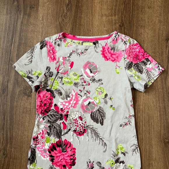 Joules Gray Floral Knit Short Sleeve Dress Sz 2 - Picture 2 of 8